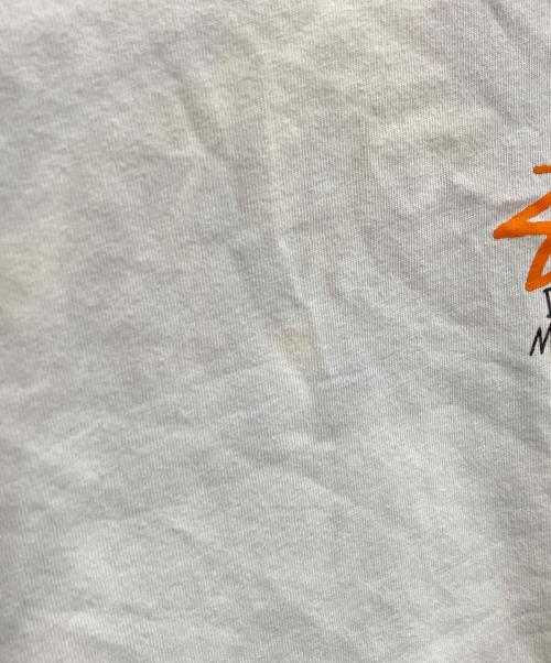 stussy（ステューシー）stussy (ステューシー) バックロゴプリントTシャツ ホワイト サイズ:Mの古着・服飾アイテム