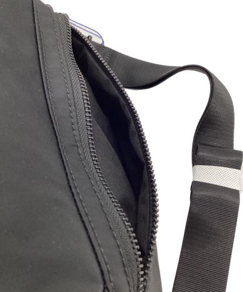 Onitsuka Tiger（オニツカタイガー）Onitsuka Tiger (オニツカタイガー) ナイロンショルダーバッグ ブラックの古着・服飾アイテム