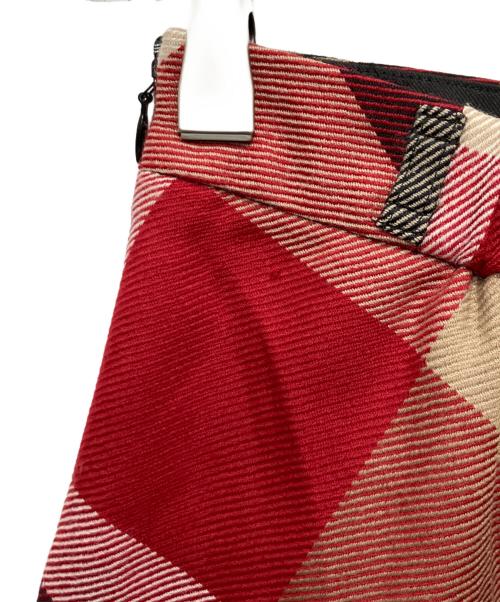 BLUE LABEL CRESTBRIDGE（ブルーレーベルクレストブリッジ）BLUE LABEL CRESTBRIDGE (ブルーレーベルクレストブリッジ) クレストブリッジチェックスカート レッド×ブラック サイズ:36の古着・服飾アイテム