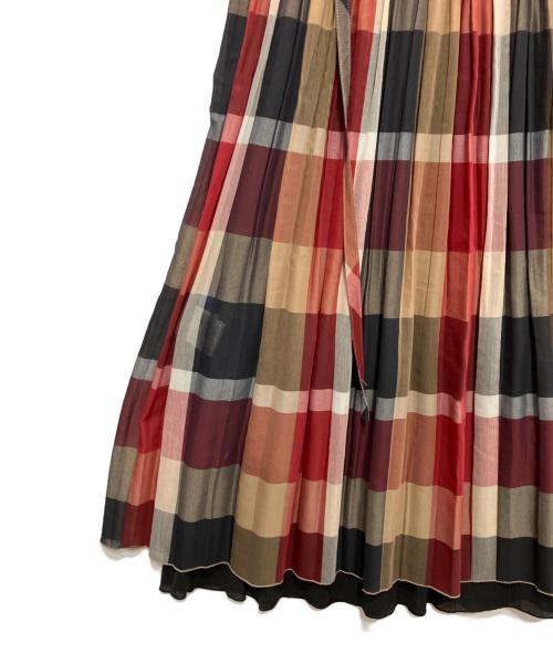 BLUE LABEL CRESTBRIDGE（ブルーレーベルクレストブリッジ）BLUE LABEL CRESTBRIDGE (ブルーレーベルクレストブリッジ) クレストブリッジチェックリバーシブルプリーツスカート レッド×ブラック サイズ:36の古着・服飾アイテム