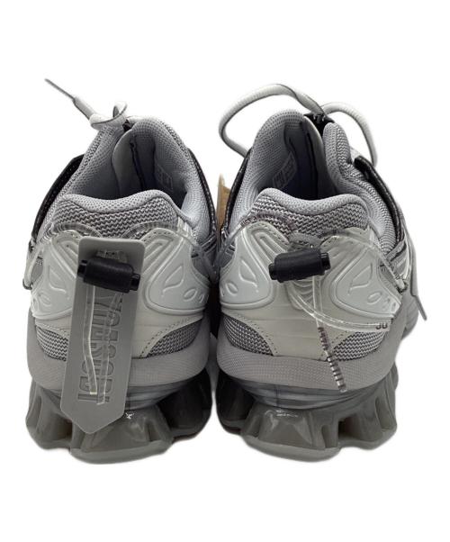 asics（アシックス）asics (アシックス) YOASOBI (ヨアソビ) GEL-KINETIC FLUENT Y グレー サイズ:26.5 未使用品の古着・服飾アイテム