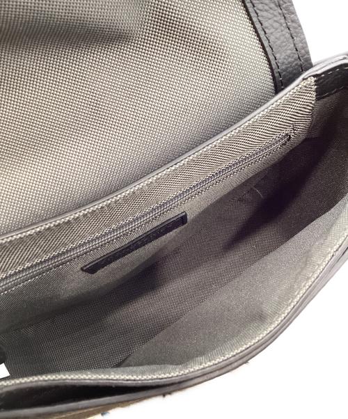 COLE HAAN（コールハーン）COLE HAAN (コールハーン) ショルダーバッグ ブラックの古着・服飾アイテム