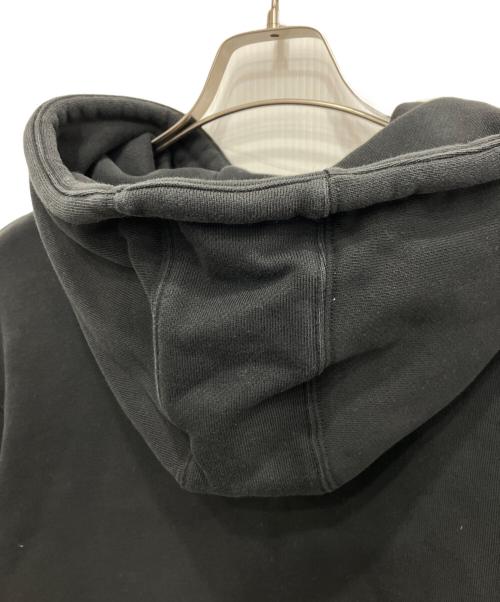 AMI Alexandre Mattiussi（アミアレクサンドルマテュッシ）AMI Alexandre Mattiussi (アミアレクサンドルマテュッシ) PUMA (プーマ) ハートロゴ刺繍プルオーバーパーカー ブラック サイズ:Sの古着・服飾アイテム