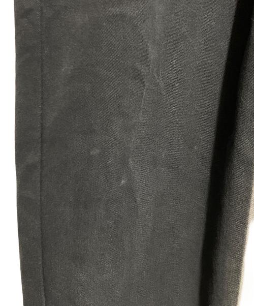 ISSEY MIYAKE（イッセイミヤケ）ISSEY MIYAKE (イッセイミヤケ) 切替シンチバックパンツ ブラック×グレー サイズ:Mの古着・服飾アイテム