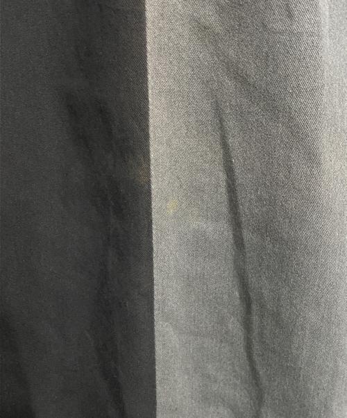 ISSEY MIYAKE（イッセイミヤケ）ISSEY MIYAKE (イッセイミヤケ) 切替シンチバックパンツ ブラック×グレー サイズ:Mの古着・服飾アイテム