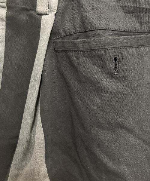 ISSEY MIYAKE（イッセイミヤケ）ISSEY MIYAKE (イッセイミヤケ) 切替シンチバックパンツ ブラック×グレー サイズ:Mの古着・服飾アイテム