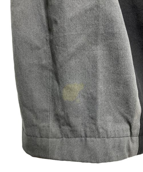 ISSEY MIYAKE（イッセイミヤケ）ISSEY MIYAKE (イッセイミヤケ) 切替シンチバックパンツ ブラック×グレー サイズ:Mの古着・服飾アイテム