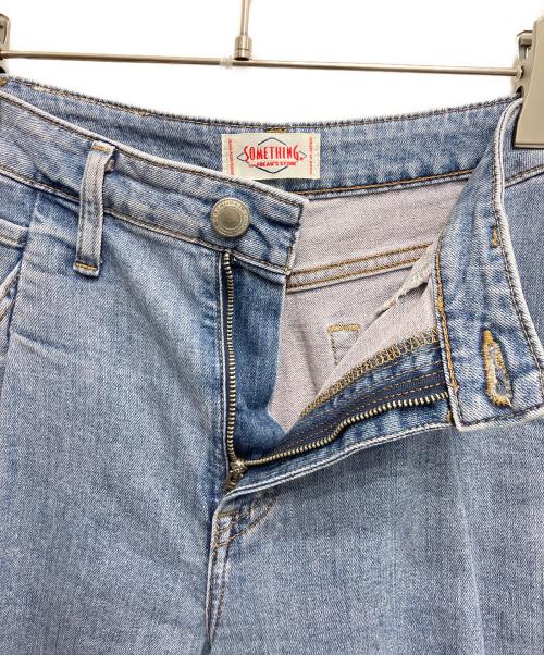 Something（サムシング）Something (サムシング) FREAK'S STORE (フリークスストア) 別注 TUCK CURVE WIDE DENIM PANTS インディゴ サイズ:Ｓの古着・服飾アイテム