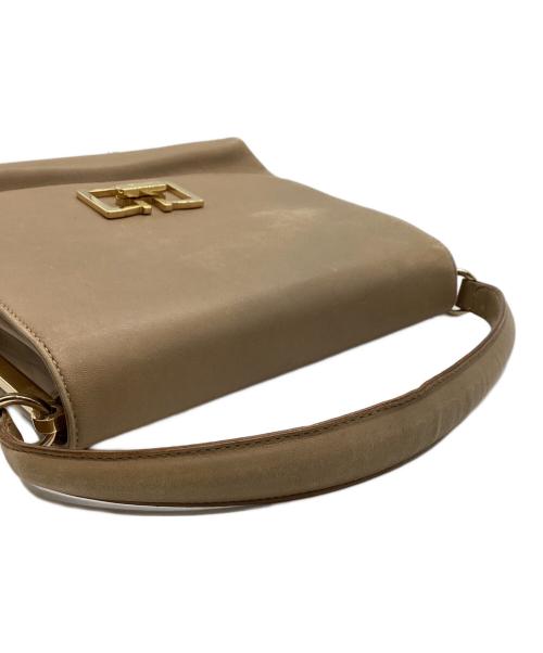 Salvatore Ferragamo（サルヴァトーレ フェラガモ）Salvatore Ferragamo (サルヴァトーレ フェラガモ) ハンドバッグ ベージュの古着・服飾アイテム