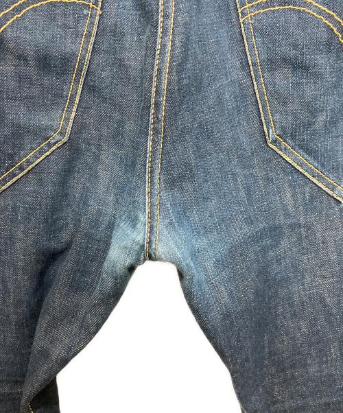 COMME des GARCONS JUNYA WATANABE MAN（コム デ ギャルソン ジュンヤ ワタナベ マン）COMME des GARCONS JUNYA WATANABE MAN (コム デ ギャルソン ジュンヤ ワタナベ マン) LEVI'S (リーバイス) デニムパンツ インディゴ サイズ:W37×L29の古着・服飾アイテム