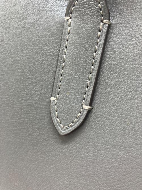 COACH（コーチ）COACH (コーチ) ミニアベニュー キャリーオール2WAYバッグ グレーの古着・服飾アイテム