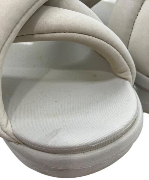 NIKE（ナイキ）NIKE (ナイキ) AIR MAX ISLA SANDAL ベージュ サイズ:23の古着・服飾アイテム