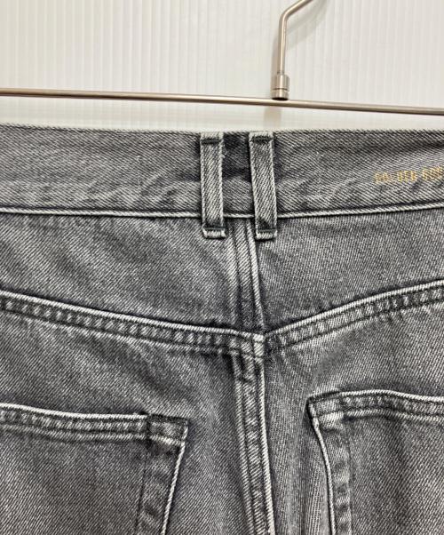 GOLDEN GOOSE（ゴールデングース）GOLDEN GOOSE (ゴールデングース) ウォッシュ加工デニムパンツ グレー サイズ: 73.5cm (W29)の古着・服飾アイテム
