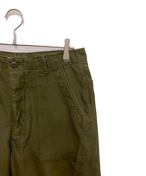 CIOTA（シオタ）CIOTA (シオタ) スビンコットンバックサテンベイカーパンツ カーキ サイズ:6の古着・服飾アイテム