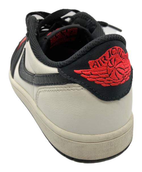 NIKE（ナイキ）NIKE (ナイキ) Paris Saint-Germain (パリサンジェルマン) AIR JORDAN 1 RETRO LOW OG PSG ホワイト×ブラック サイズ:25.5cmの古着・服飾アイテム