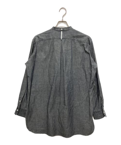 SUS-SOUS（シュス）SUS-SOUS (シュス) オフィサーバンドカラーシャンブレーシャツ グレー サイズ:7の古着・服飾アイテム