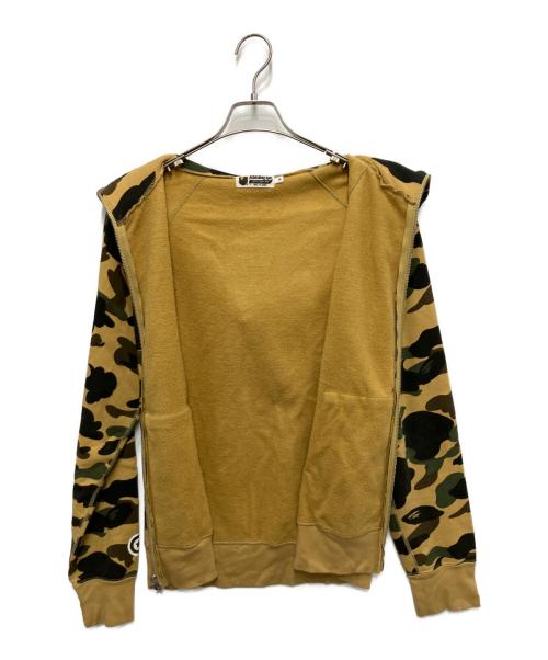 A BATHING APE（アベイシングエイプ）A BATHING APE (アベイシングエイプ) 1st camo shark full zip hoodie カーキ サイズ:Mの古着・服飾アイテム