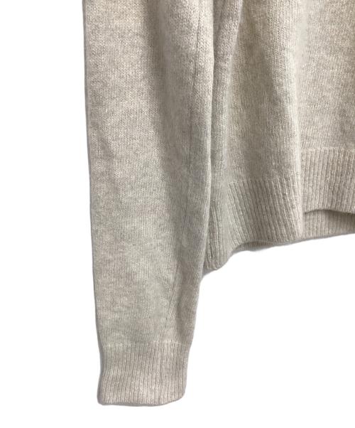 Mardi Mercredi（マルディメクルディ）Mardi Mercredi (マルディメクルディ) ロゴVネックセーター ベージュ サイズ:ONEの古着・服飾アイテム