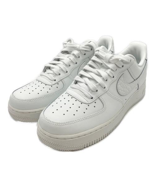 NIKE（ナイキ）NIKE (ナイキ) W AIR FORCE 1 ’07 LO ホワイト サイズ:26の古着・服飾アイテム