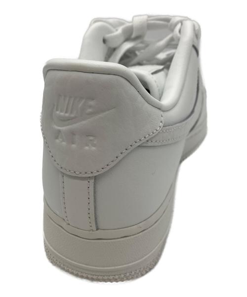 NIKE（ナイキ）NIKE (ナイキ) W AIR FORCE 1 ’07 LO ホワイト サイズ:26の古着・服飾アイテム