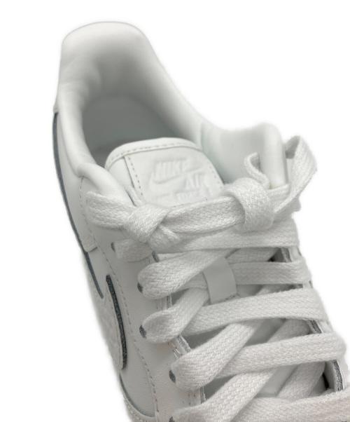 NIKE（ナイキ）NIKE (ナイキ) W AIR FORCE 1 ’07 LO ホワイト サイズ:26の古着・服飾アイテム