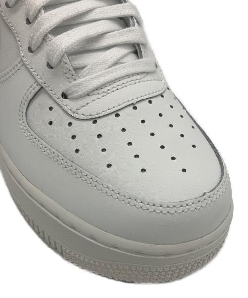 NIKE（ナイキ）NIKE (ナイキ) W AIR FORCE 1 ’07 LO ホワイト サイズ:26の古着・服飾アイテム