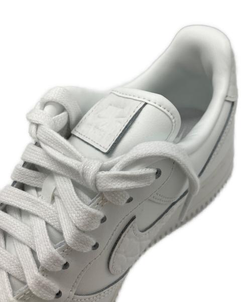 NIKE（ナイキ）NIKE (ナイキ) W AIR FORCE 1 ’07 LO ホワイト サイズ:26の古着・服飾アイテム