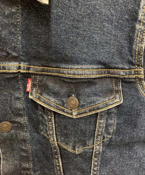LEVI'S（リーバイス）LEVI'S (リーバイス) トラッカージャケット インディゴ サイズ:Sの古着・服飾アイテム