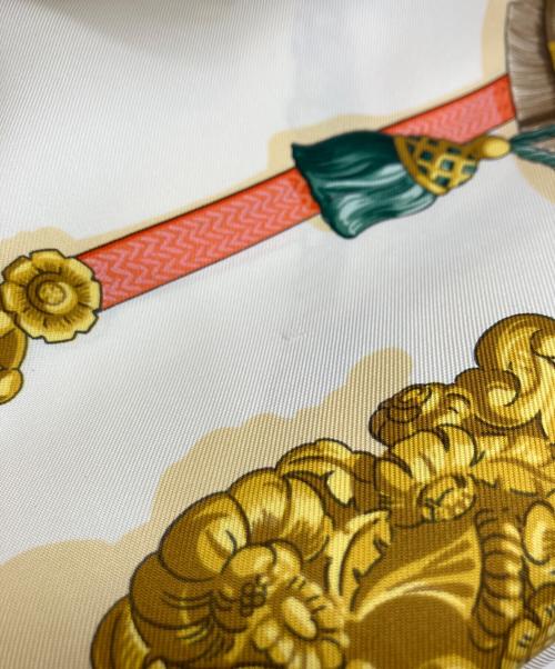 HERMES（エルメス）HERMES (エルメス) カレ90 シルクスカーフ イエローの古着・服飾アイテム