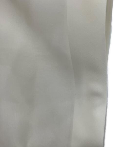BLUE LABEL CRESTBRIDGE（ブルーレーベルクレストブリッジ）BLUE LABEL CRESTBRIDGE (ブルーレーベルクレストブリッジ) シアーボイルショートジャケット ホワイト サイズ:38の古着・服飾アイテム