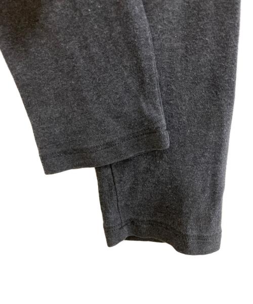 ISSEY MIYAKE（イッセイミヤケ）ISSEY MIYAKE (イッセイミヤケ) クルーネックカットソー グレー サイズ:Mの古着・服飾アイテム
