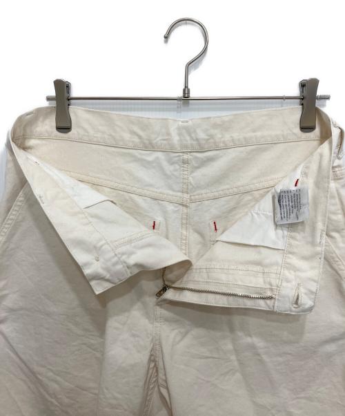 CarHartt（カーハート）CarHartt (カーハート) WESLEY SHORT （ウェスリー ショート） アイボリー サイズ:76cm (W30)の古着・服飾アイテム