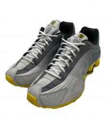 NIKE（ナイキ）の古着「SHOX R4 SE（ショックス R4 SE）」｜グレー