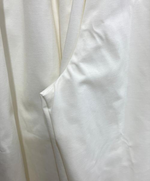 LE PHIL（ル フィル）LE PHIL (ル フィル) コンパクトギャザーワイドパンツ ホワイトの古着・服飾アイテム