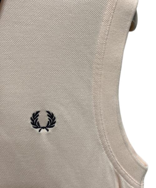 FRED PERRY（フレッドペリー）FRED PERRY (フレッドペリー) ノースリーブポロシャツ ピンク サイズ:UK8の古着・服飾アイテム