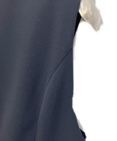 FOXEY NEWYORK（フォクシーニューヨーク）FOXEY NEWYORK (フォクシーニューヨーク) ノースリーブワンピース ブラック サイズ:38の古着・服飾アイテム