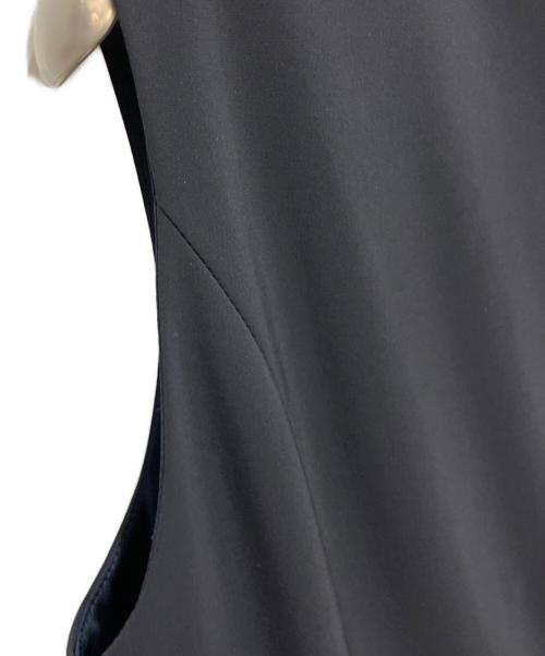 FOXEY NEWYORK（フォクシーニューヨーク）FOXEY NEWYORK (フォクシーニューヨーク) ノースリーブワンピース ブラック サイズ:38の古着・服飾アイテム