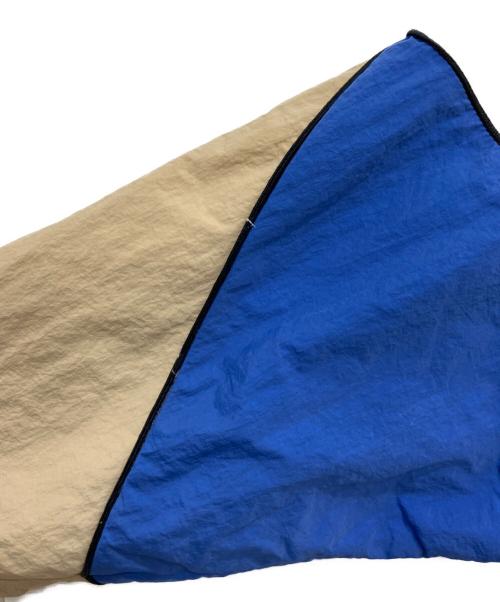 adidas（アディダス）adidas (アディダス) ビッグトレフォイルウーブントラックトップ ベージュ×ブルー サイズ:Mの古着・服飾アイテム