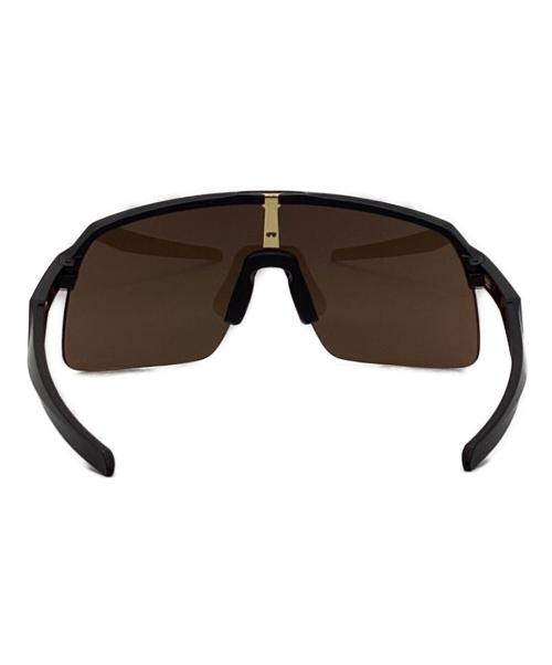OAKLEY（オークリー）OAKLEY (オークリー) SUTROサングラス ブラック×ゴールド サイズ:ONE SIZEの古着・服飾アイテム