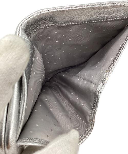 Perche（ペルケ）Perche (ペルケ) がま口財布 シルバー 未使用品の古着・服飾アイテム