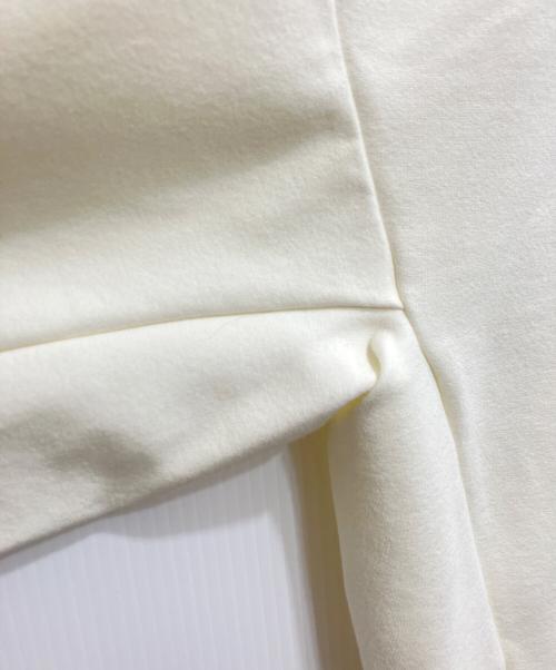 SOEJU（ソージュ）SOEJU (ソージュ) ダブルジャージーキーネックプルオーバー アイボリー サイズ:Mの古着・服飾アイテム