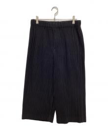 HOMME PLISSE ISSEY MIYAKE（オム プリッセ イッセイ ミヤケ）の古着「MONTHLY COLORS : MAY クロップドパンツ」｜ブラック