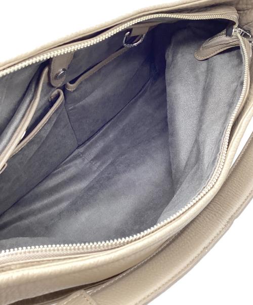 PELLE MORBIDA（ペッレモルビダ）PELLE MORBIDA (ペッレモルビダ) Maiden Voyage エディターズバッグ（メイデンボヤージュ エディターズバッグ） ベージュの古着・服飾アイテム