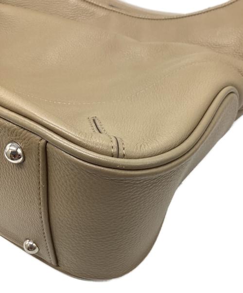 PELLE MORBIDA（ペッレモルビダ）PELLE MORBIDA (ペッレモルビダ) Maiden Voyage エディターズバッグ（メイデンボヤージュ エディターズバッグ） ベージュの古着・服飾アイテム
