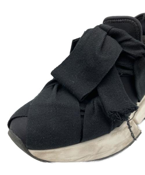 MM6 Maison Margiela（エムエムシックスメゾンマルジェラ）MM6 Maison Margiela (エムエムシックスメゾンマルジェラ) リボンスニーカー ブラック サイズ:38の古着・服飾アイテム