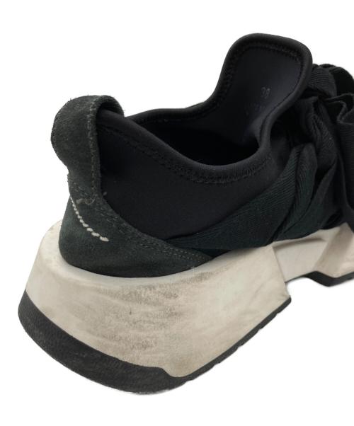 MM6 Maison Margiela（エムエムシックスメゾンマルジェラ）MM6 Maison Margiela (エムエムシックスメゾンマルジェラ) リボンスニーカー ブラック サイズ:38の古着・服飾アイテム