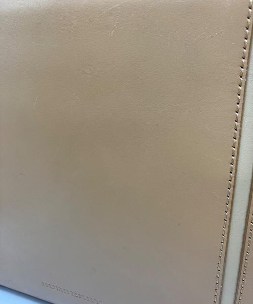 BURBERRY（バーバリー）BURBERRY (バーバリー) レザートートバッグ ベージュの古着・服飾アイテム
