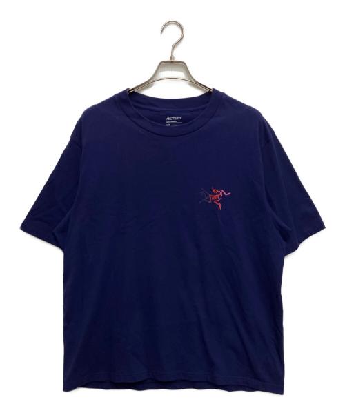 ARC'TERYX（アークテリクス）ARC'TERYX (アークテリクス) KRAGG COTTON LOGO SS（クラッグコットンロゴSS） パープル サイズ:Lの古着・服飾アイテム