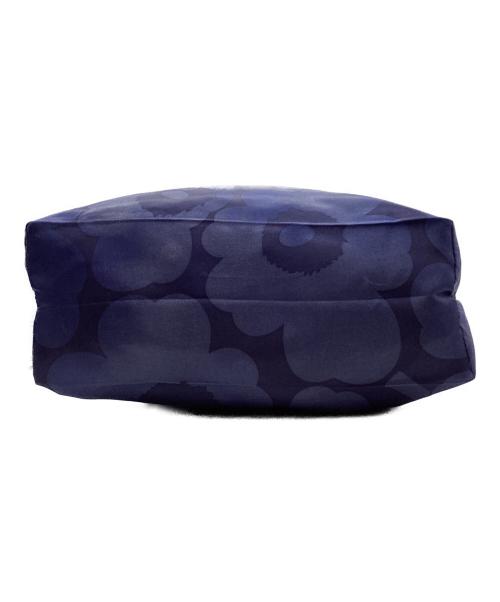 marimekko（マリメッコ）marimekko (マリメッコ) NEAT CROSSBODY UNIKKO Mショルダーバッグ（ニートクロスボディウニッコMショルダーバッグ） ネイビーの古着・服飾アイテム