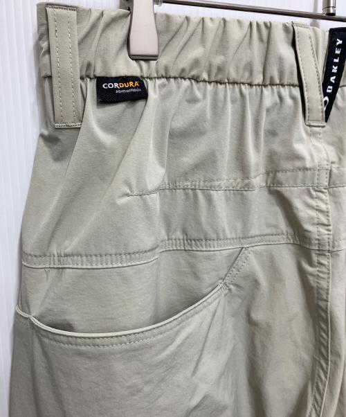 OAKLEY（オークリー）OAKLEY (オークリー) Wide Straight 2.0カーゴパンツ ベージュ サイズ:Mの古着・服飾アイテム